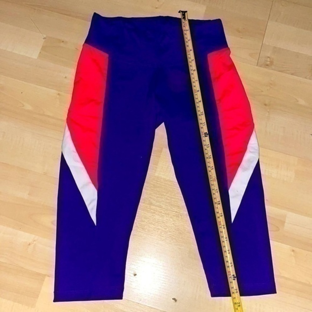 Kathyana bright contrast crop leggings tights capri fitness L gently preloved - Picture 3 of 8